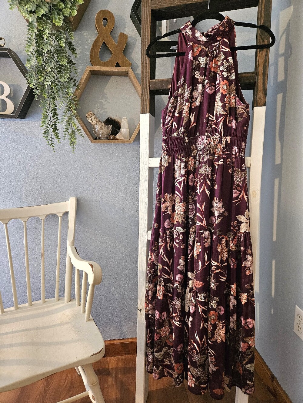 NWOT Illa Illa Burgundy Floral Halter Maxi Dress - Size Small